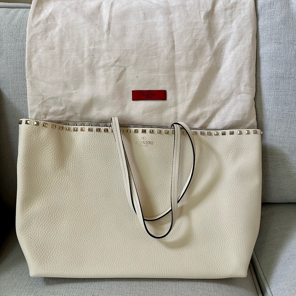 VALENTINO GARAVANI Tote Bag w/small rockstuds - BRAND NEW in Original Dustbag.
